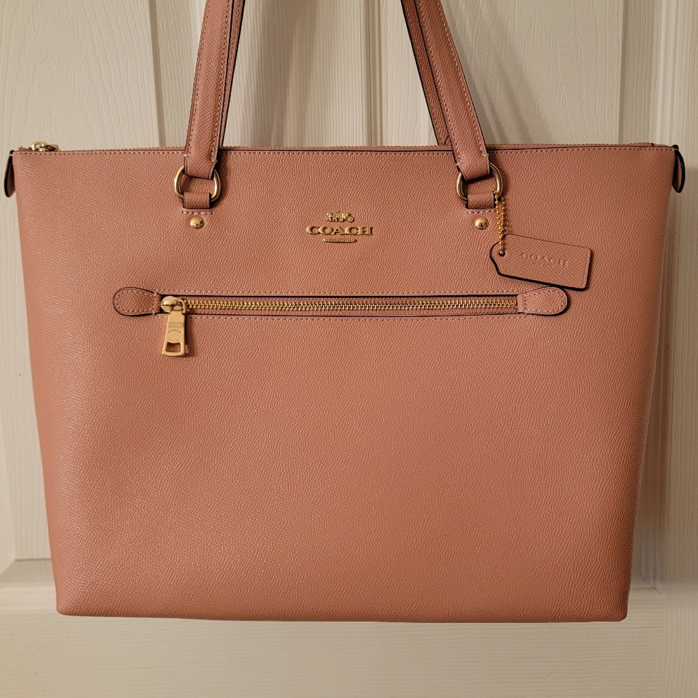 Coach Gallery Tote - Picture 2 of 16